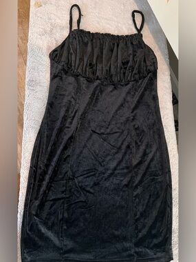 SHEIN Black Velvet Spaghetti Strap Mini Dress